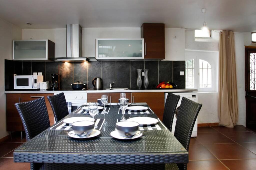 Maison De Charme Renovee Villa Cucuron Kültér fotó